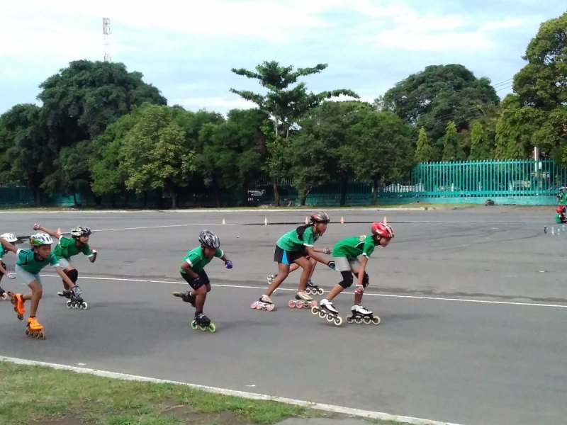 pelatih kursus les Sepatu Roda Bogor